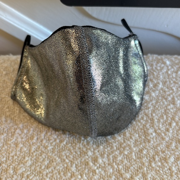 **New Heroine Sport Mask - one size /Silver - Picture 5 of 6